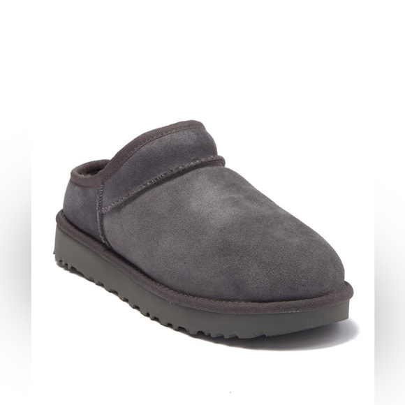 UGG Women's Gray Suede Classic Slipper Size 5 - Picture 1 of 9
